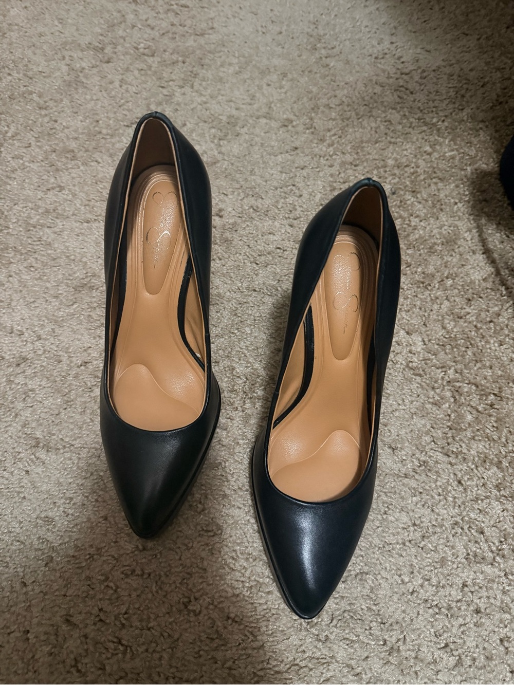 Jessica Simpson Black Pointed-Toe Leather Pumps